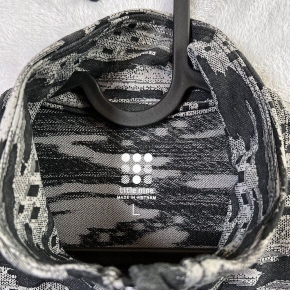Title Nine Daily Decathlon Full Zip Jacket Women's Large Grey Camo Running Gym - Picture 9 of 16